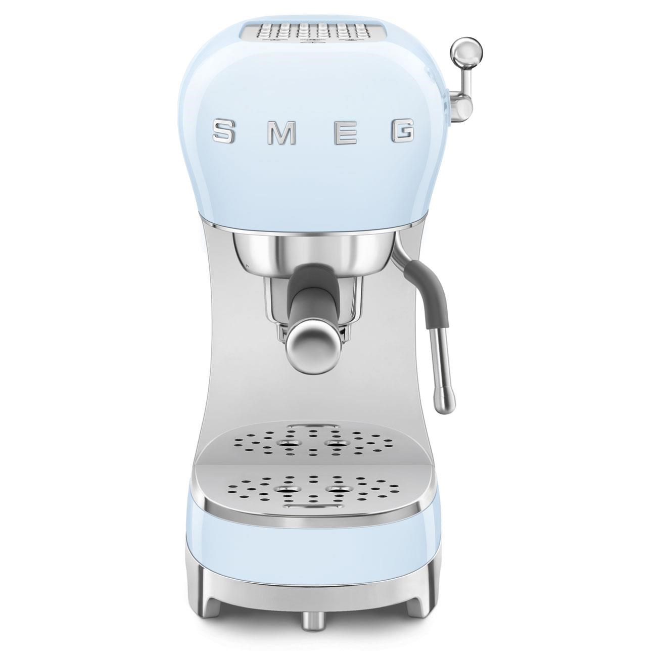 SMEG ECF02PBEU STANDART MANUEL ESPRESSO MAKİNASI PASTEL MAVİ