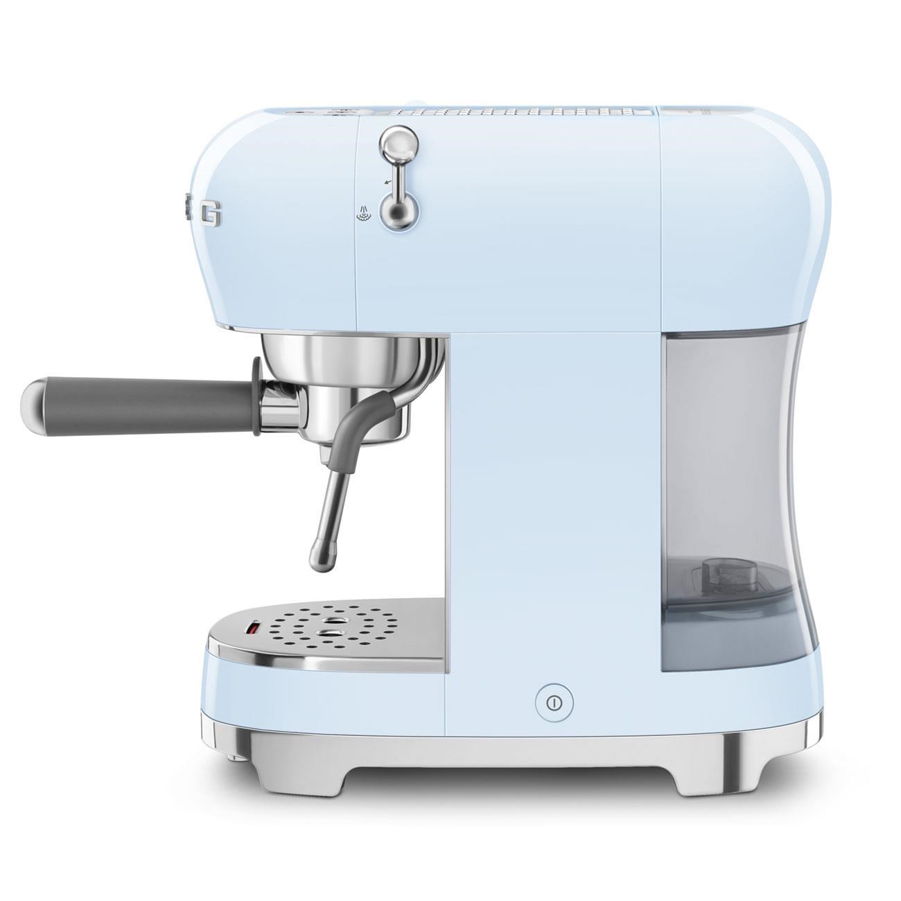 SMEG ECF02PBEU STANDART MANUEL ESPRESSO MAKİNASI PASTEL MAVİ