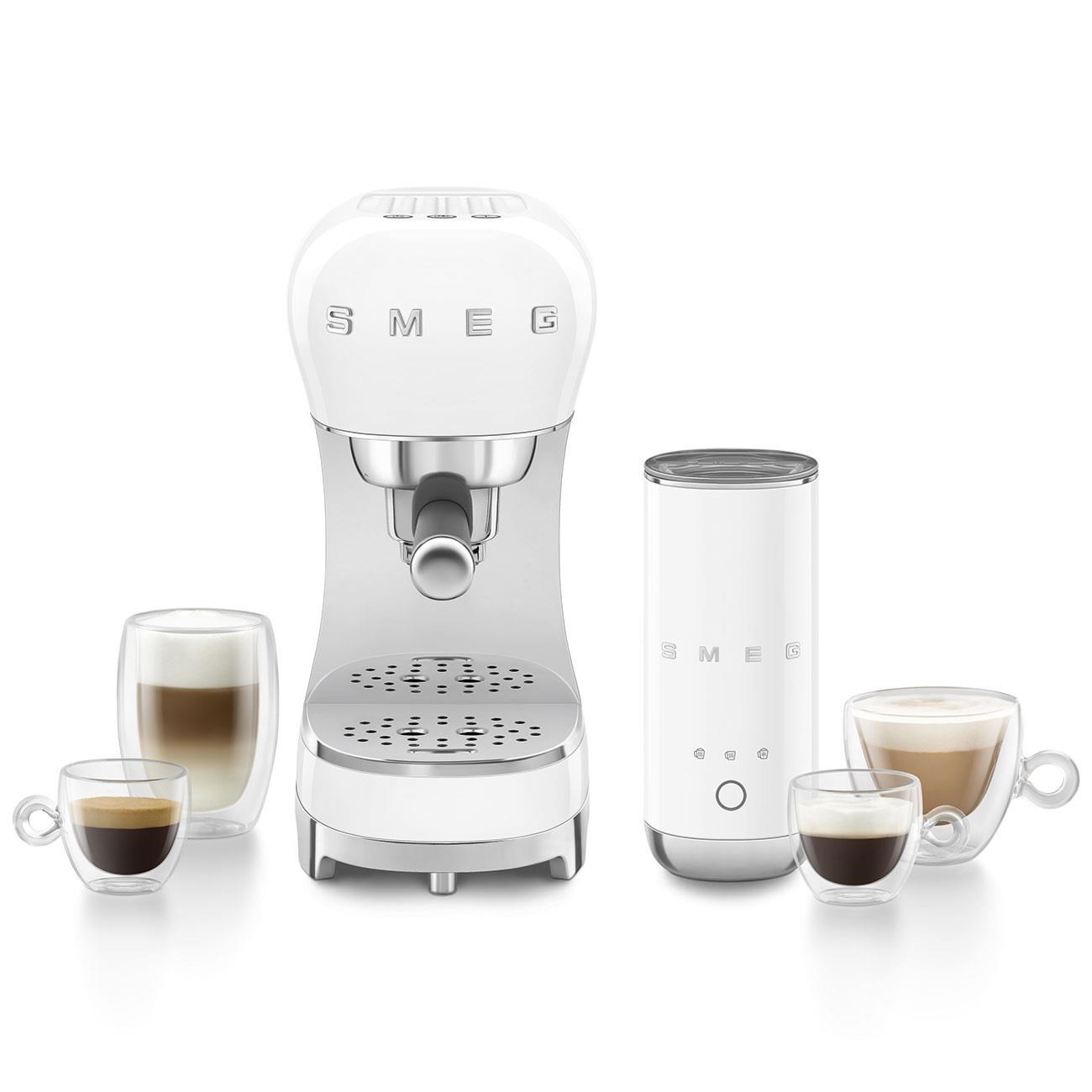 Smeg Manuel Espresso Kahve Makinesi + Süt Köpürtme Makinesi Bundle Beyaz