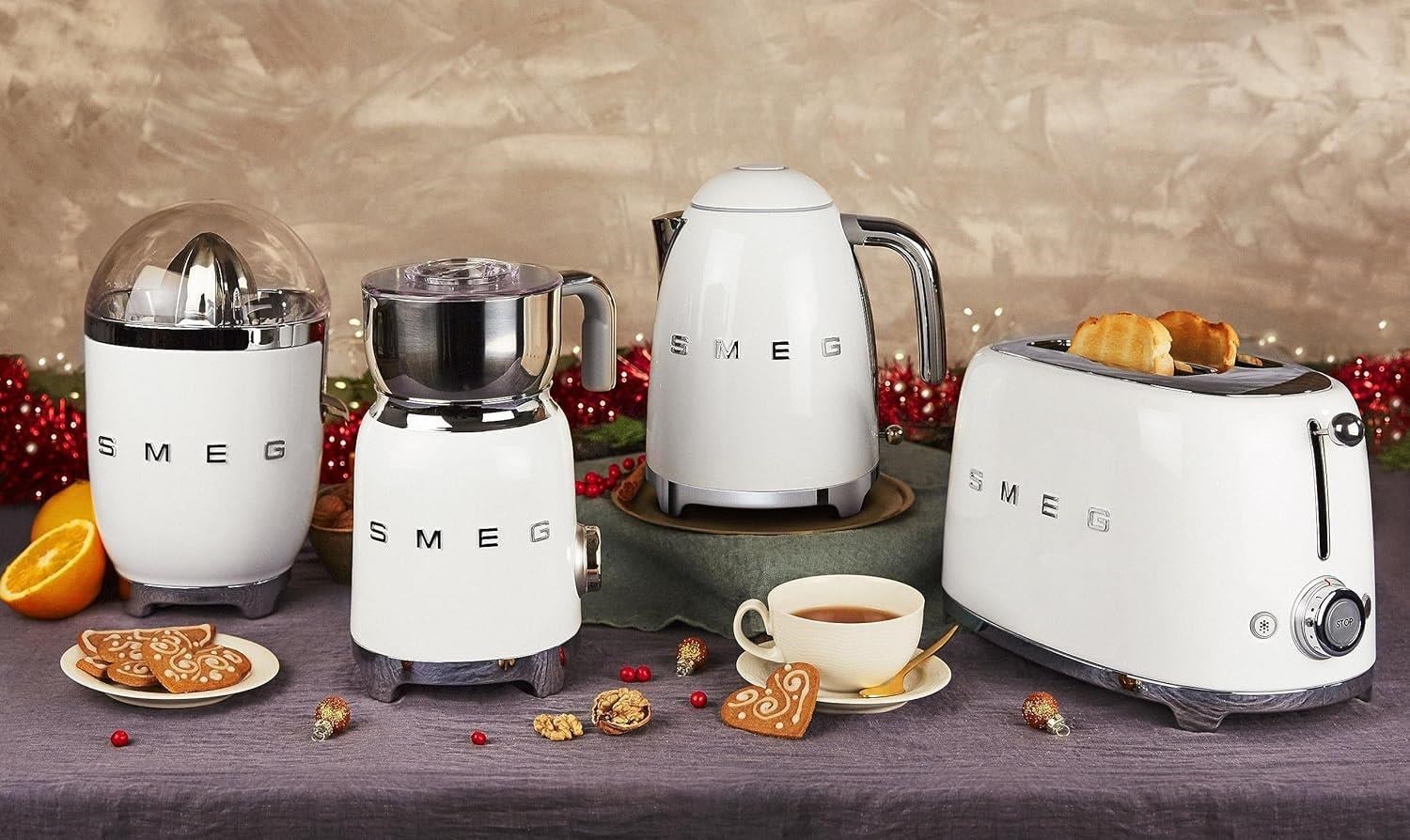 Smeg Narenciye Sıkacağı Beyaz
