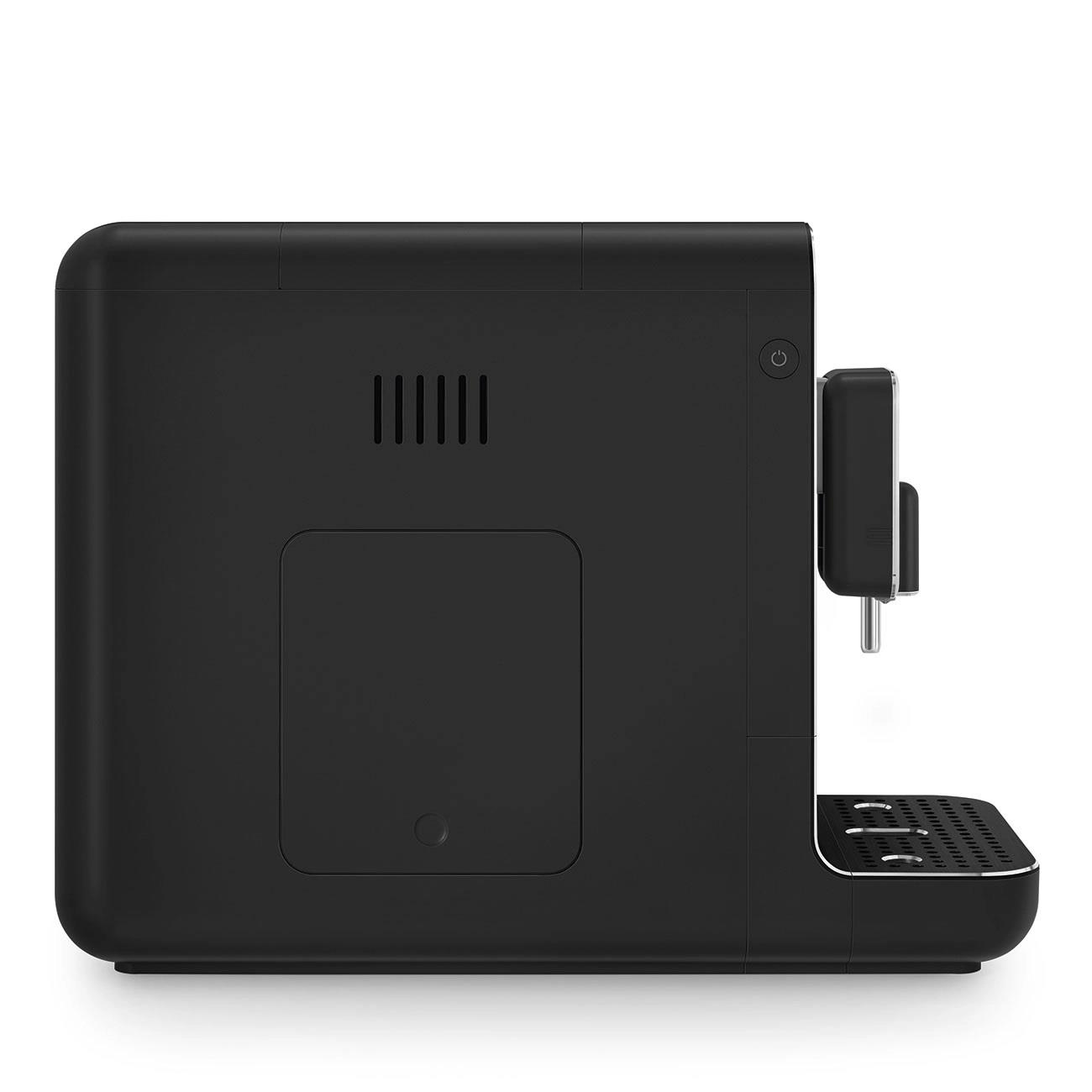 SMEG TAM OTOMATİK KAHVE MAKINASI FULL BLACK