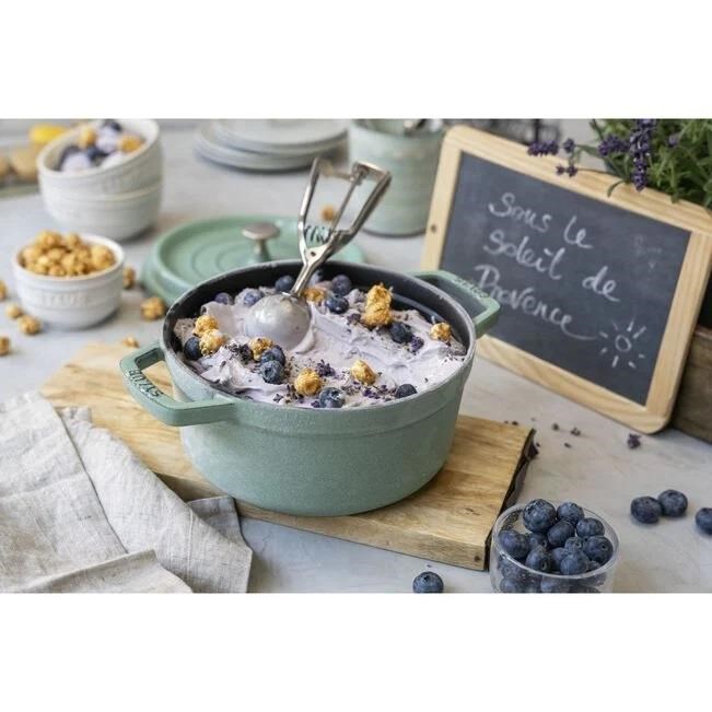 Staub LA COCOTTE 20 Cm 2,2Lt Adaçayı Yuvarlak Döküm Tencere - 405087030