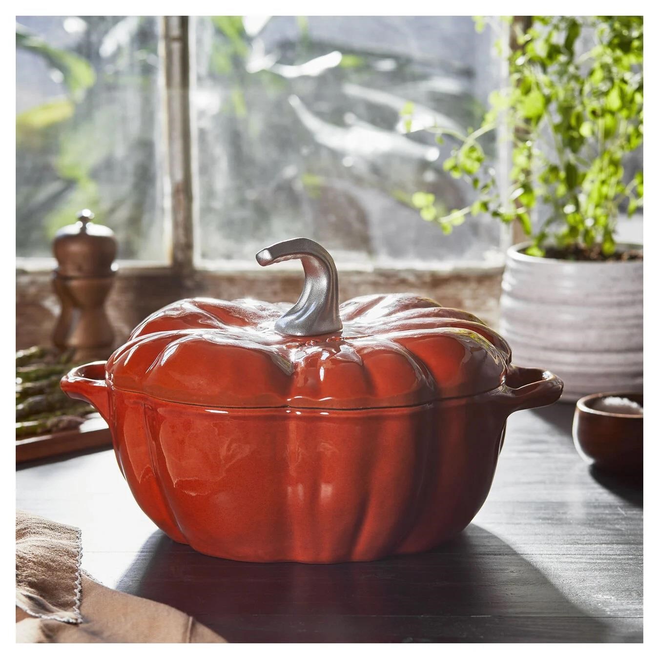 Staub LA COCOTTE 24cm 3,25Lt Tarçın Döküm Tencere Balkabağı - 1024000