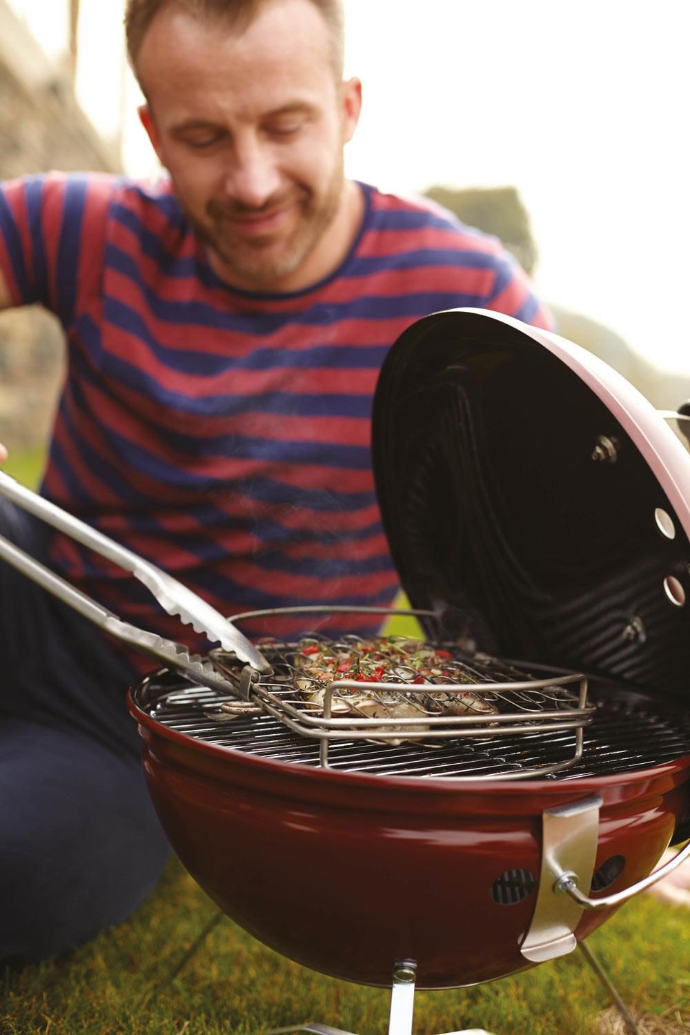 Weber 1123004 Kırmızı Kömürlü Mangal Barbekü - Smokey Joe® Premium, Crimson