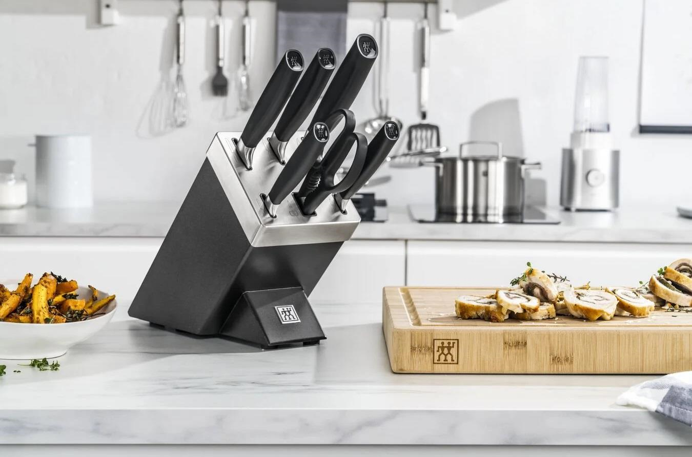 ZWILLING All Star 7-Parça Siyah Blok Bıçak Seti Kendinden Bilemeli - 337605000
