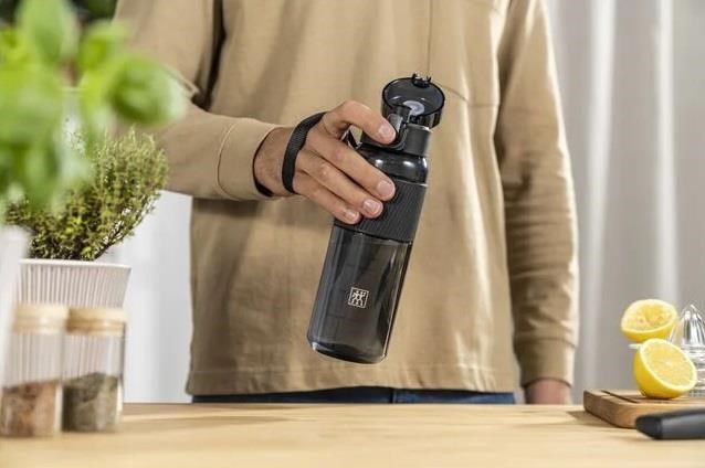 ZWILLING Bottle Matara 680ml Tritan Siyah - 1024176
