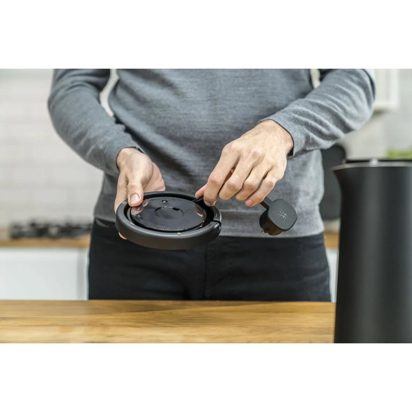 Zwilling  Elektrikli Su Isıtıcısı Siyah 1 L