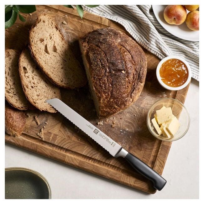 ZWILLING FOUR STAR 20cm Ekmek Bıçağı Dalgalı Kenar - 310762010