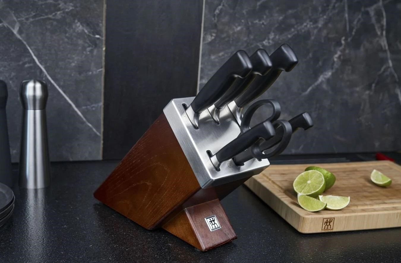 ZWILLING FOUR STAR 7-Parça Blok Bıçak Seti Kendinden Bilemeli Dişbudak Ağacı - 351450000