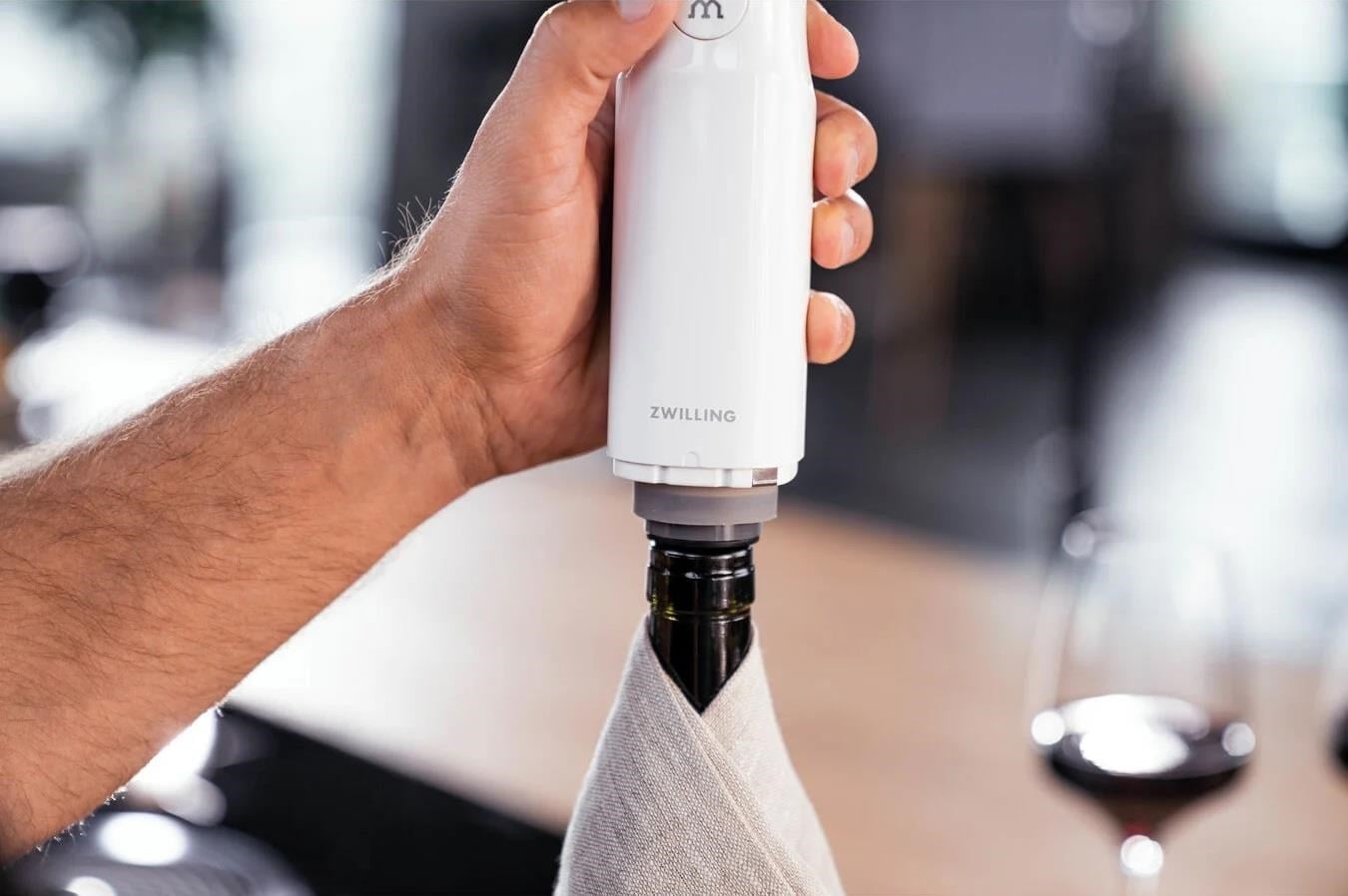 ZWILLING FRESH & SAVE VAKUM POMPASI ŞARJ KAPAĞI İLE BEYAZ - 368010000