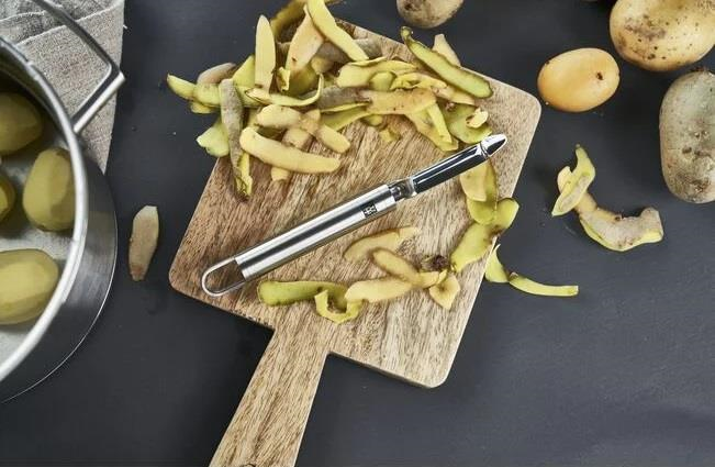ZWILLING Pro 21cm Oynar Başlı Soyucu 18/10 Paslanmaz Çelik - 371600360
