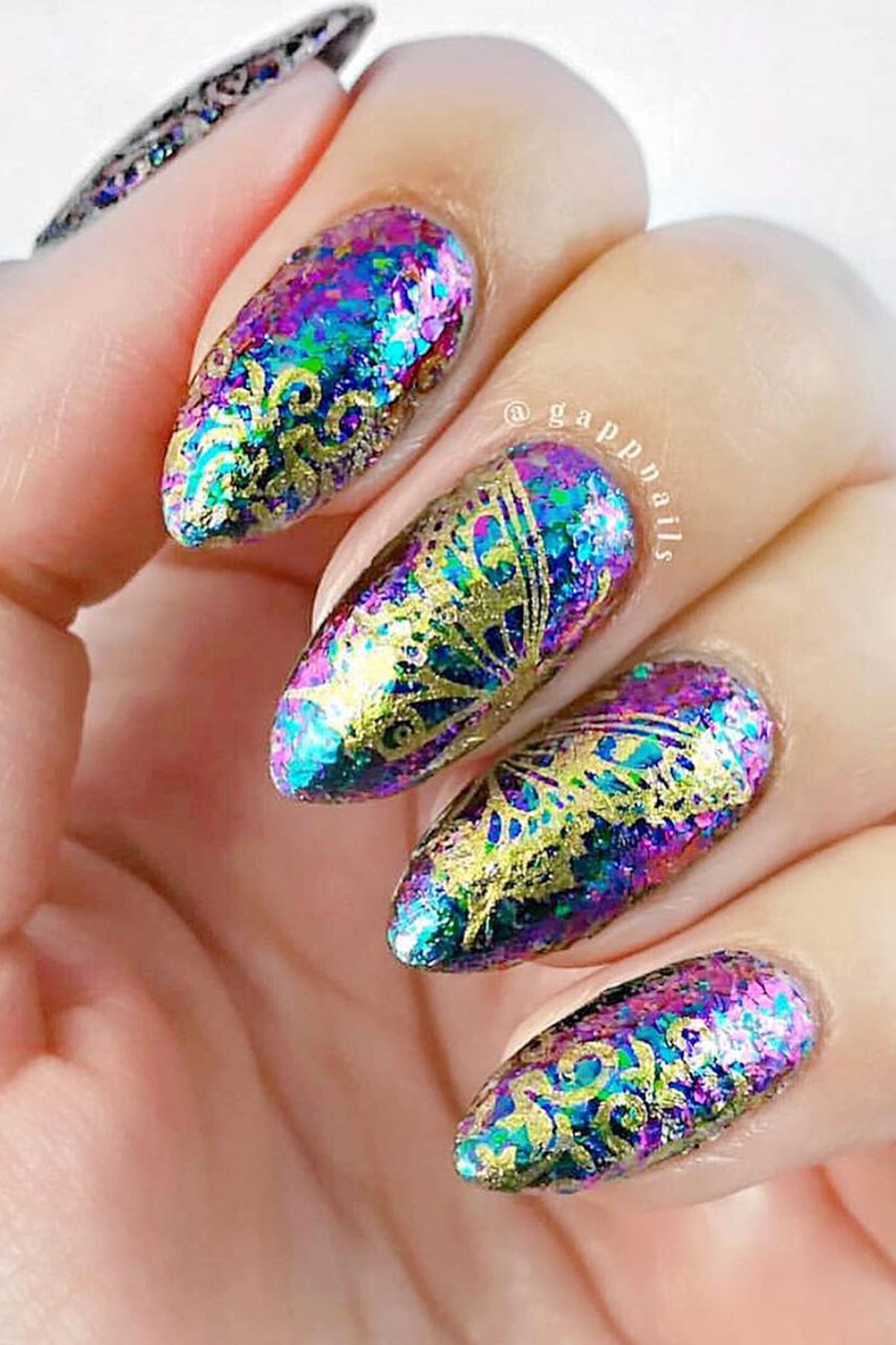 Mara Flakies Nail Polish Pink-Gold-Green