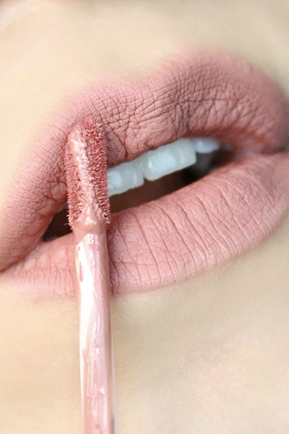 Mara Lipbomb Mat Likit Dudak Dolgunlaştırıcı Sober