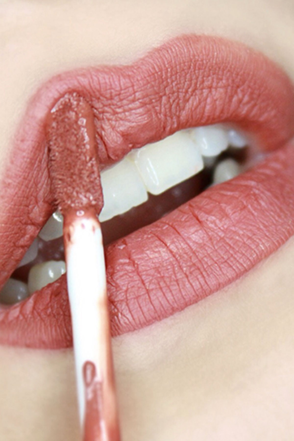 Mara Lipbomb Mat Likit Dudak Dolgunlaştırıcı Polite