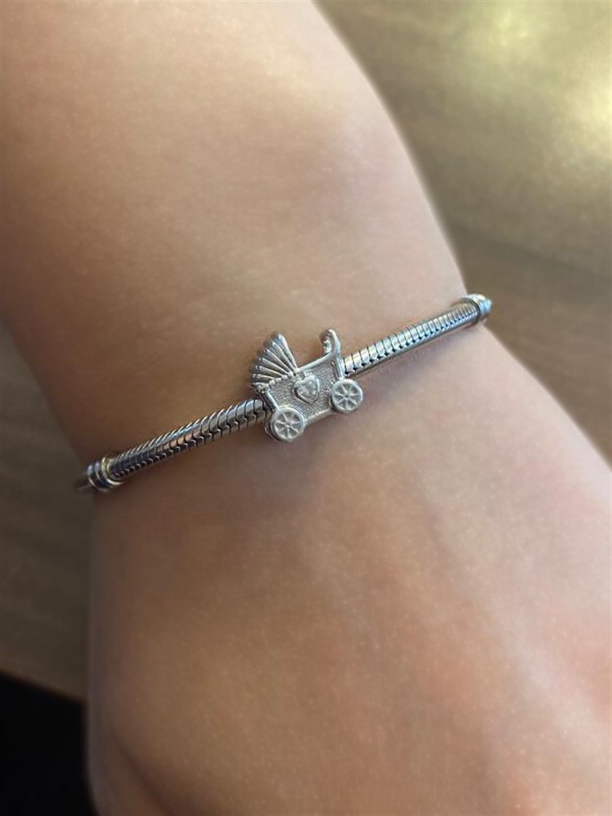  Bebek Arabası Model Gümüş Charm