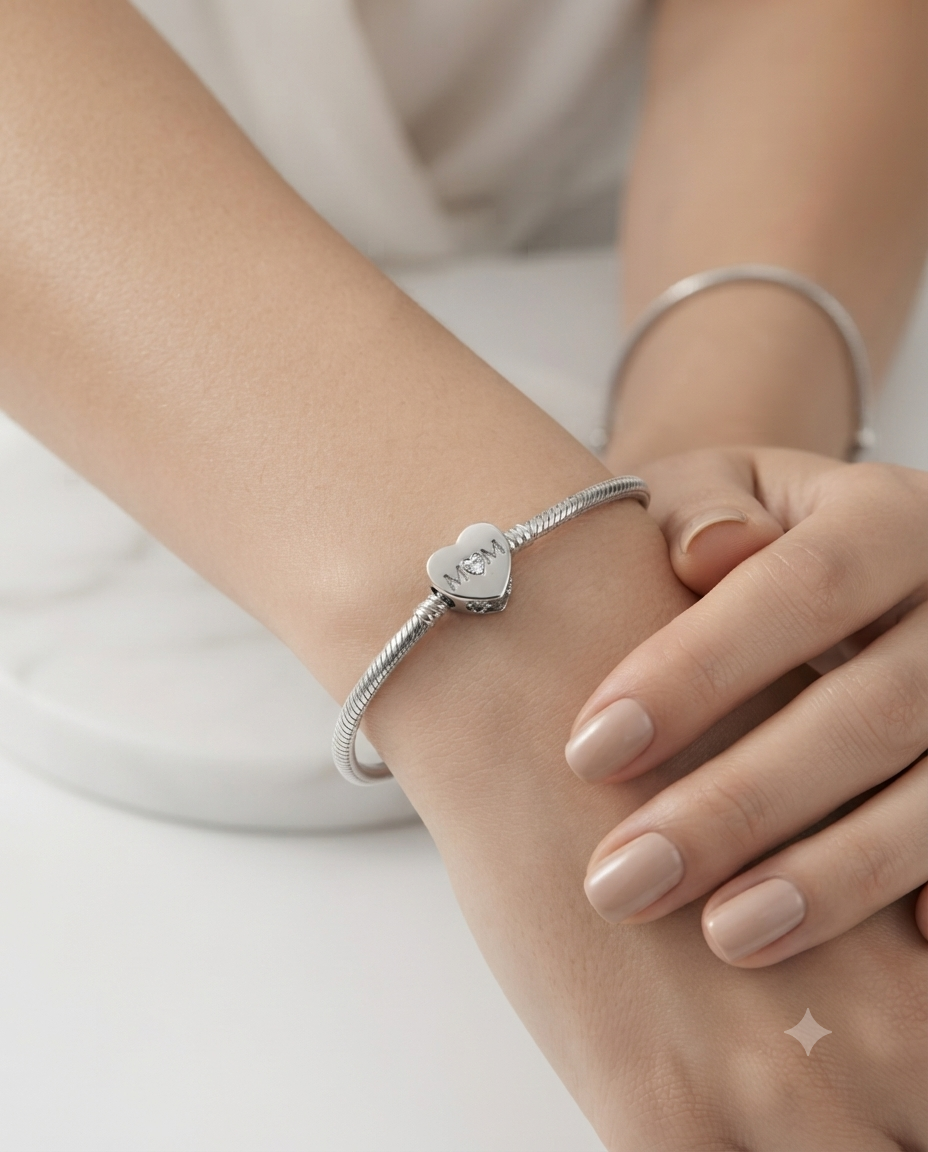 Kadın Anne Sevgisi Model Gümüş Charm