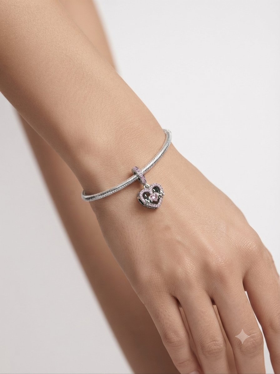 Kadın 'Anne' Yazılı Kalp Model Gümüş Charm