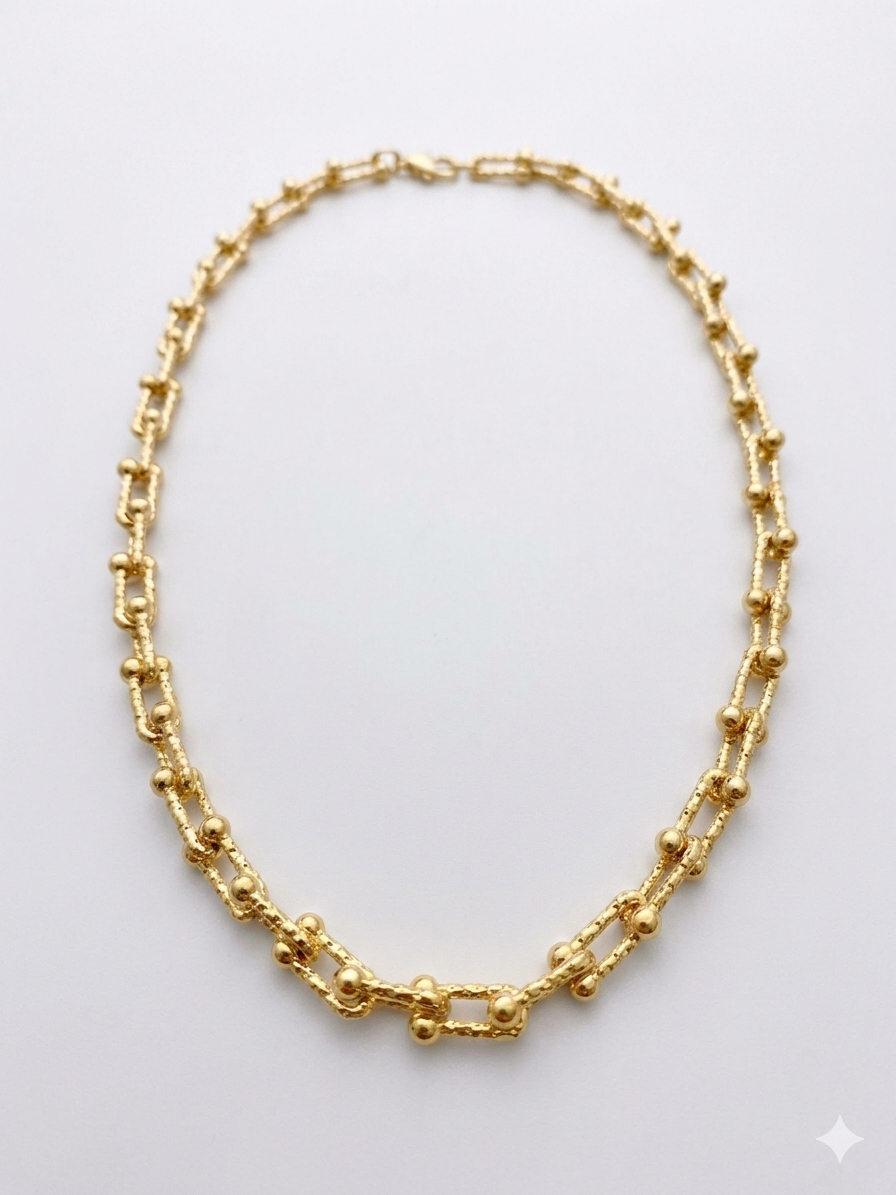 Kadın Birbirine Geçmeli Model Kendinden Desenli Gold Renk Çelik Kolye