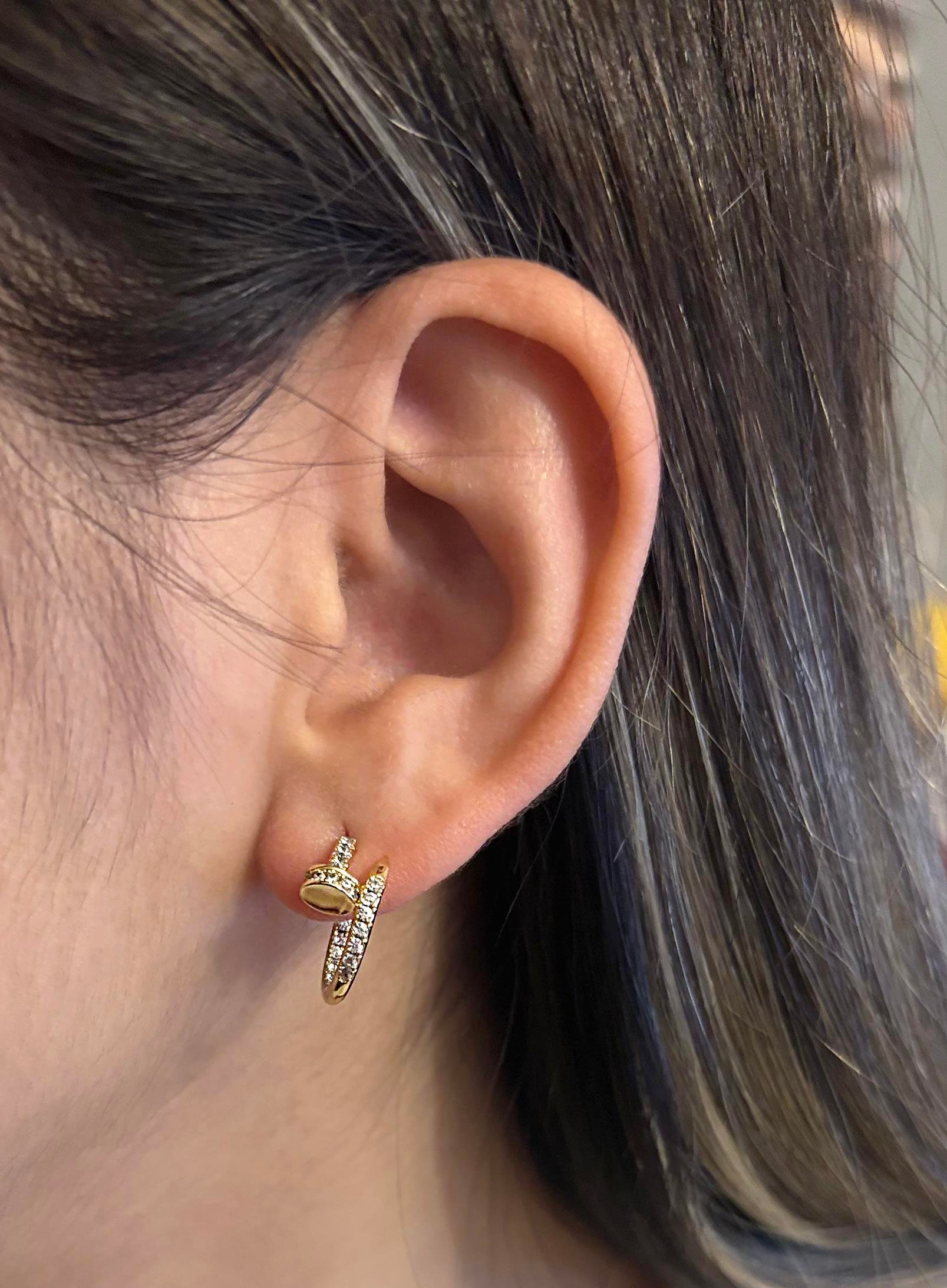 Kadın Çivi Model Çelik Küpe