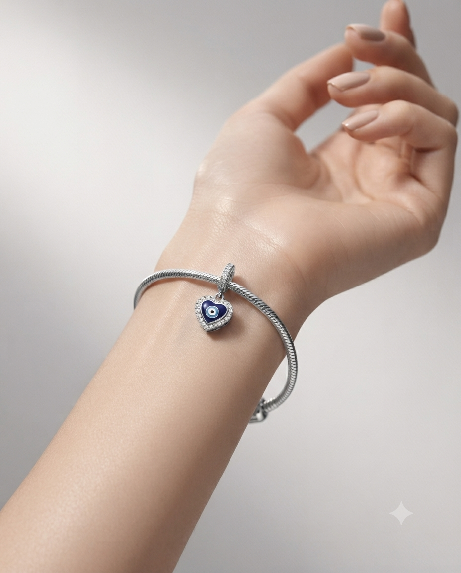 Kadın Kalpli Nazar Boncuğu Model Gümüş Charm