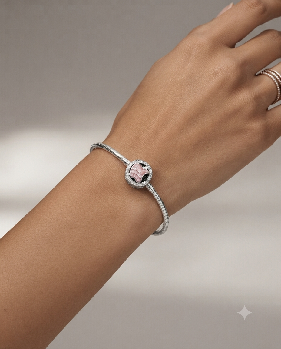 Kadın Kırmızı Elma Model Gümüş Charm