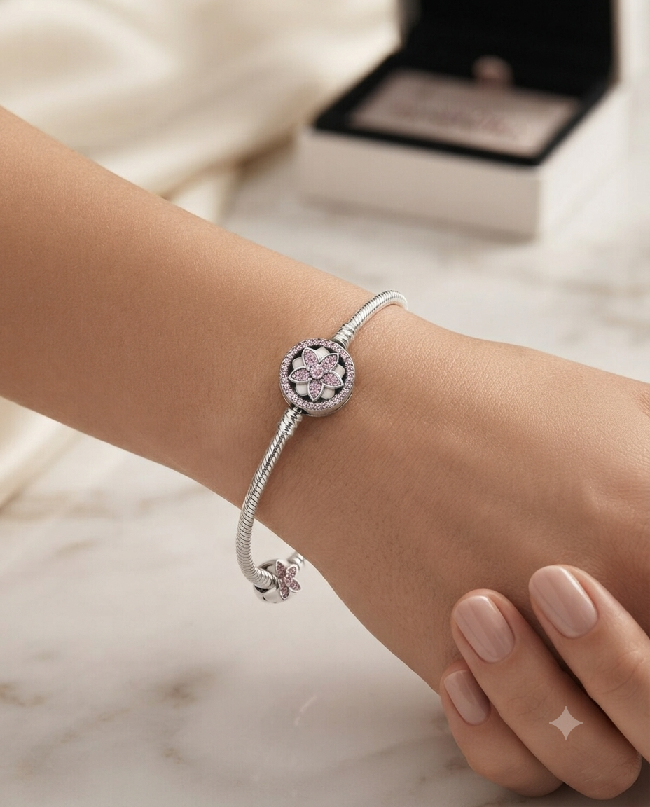 Kadın Pembe Çiçek Model Taşlı Gümüş Charm 