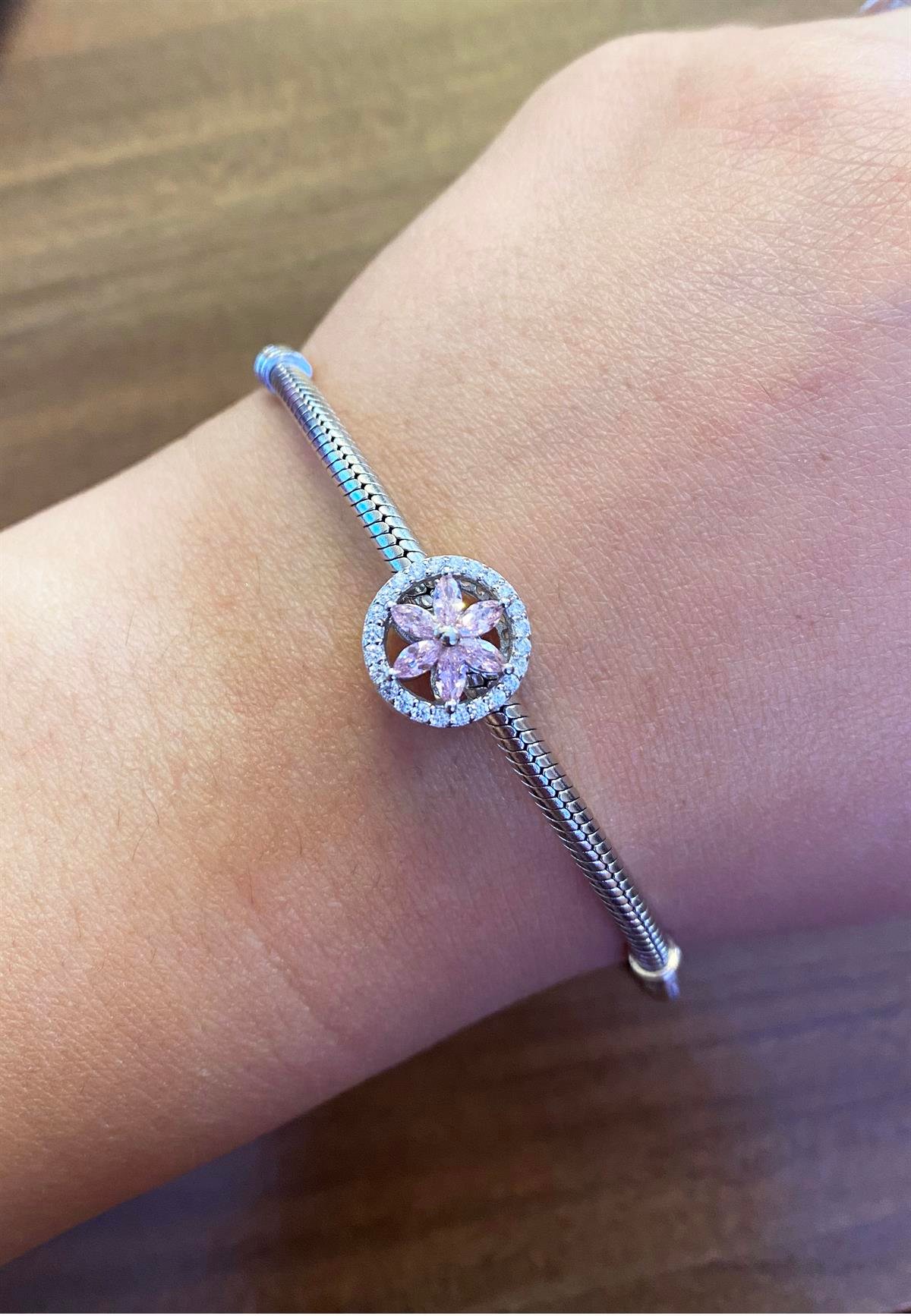 Kadın Pembe Çiçek Model Taşlı Gümüş Charm