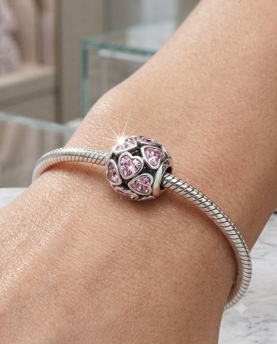 Kadın Pembe Kalpler Model Yuvarlak Gümüş Charm 