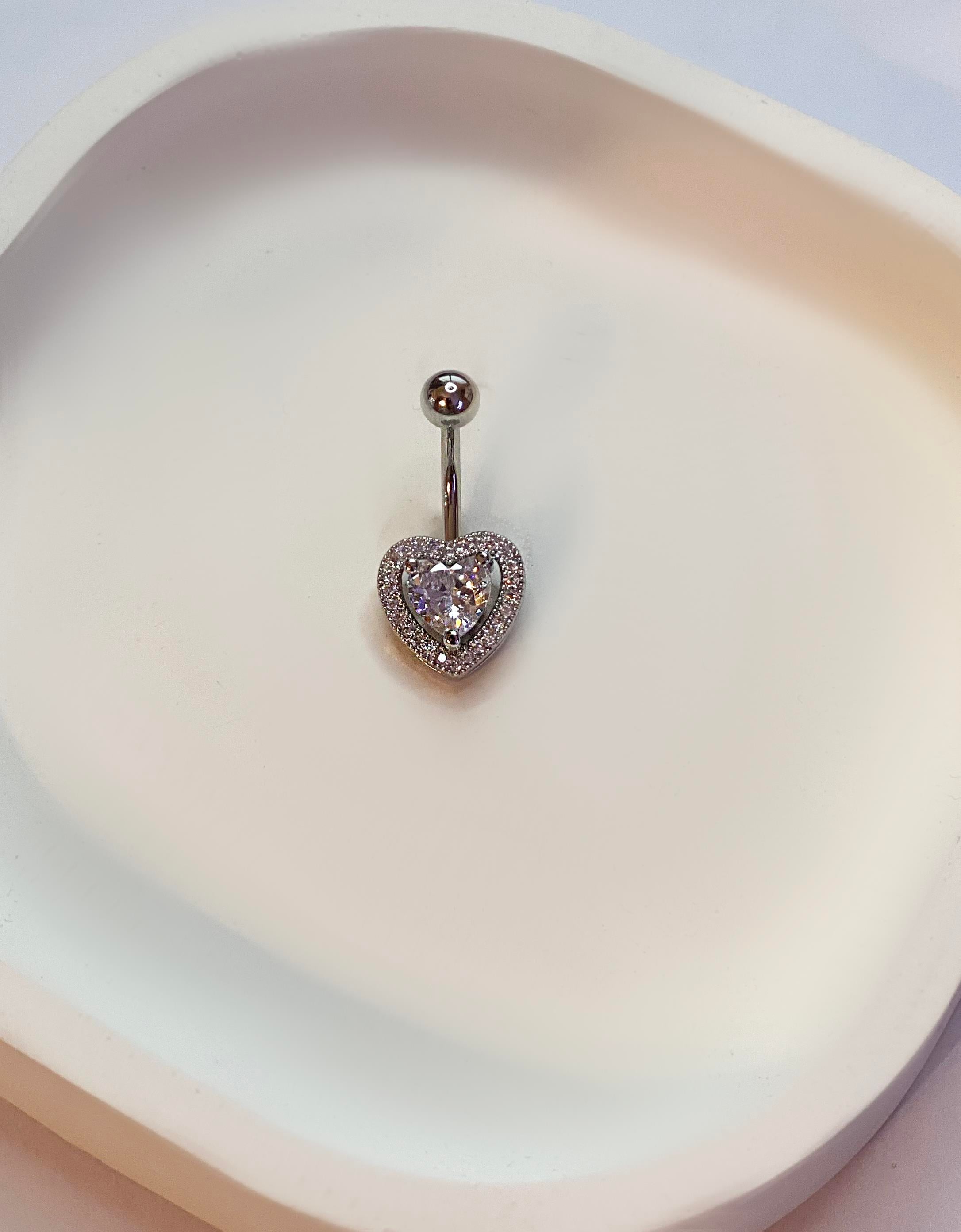Kadın Taşlı Kalp Model Çelik Piercing
