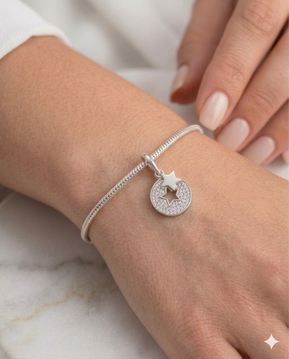 Kadın Yıldız Model Taşlı Charm