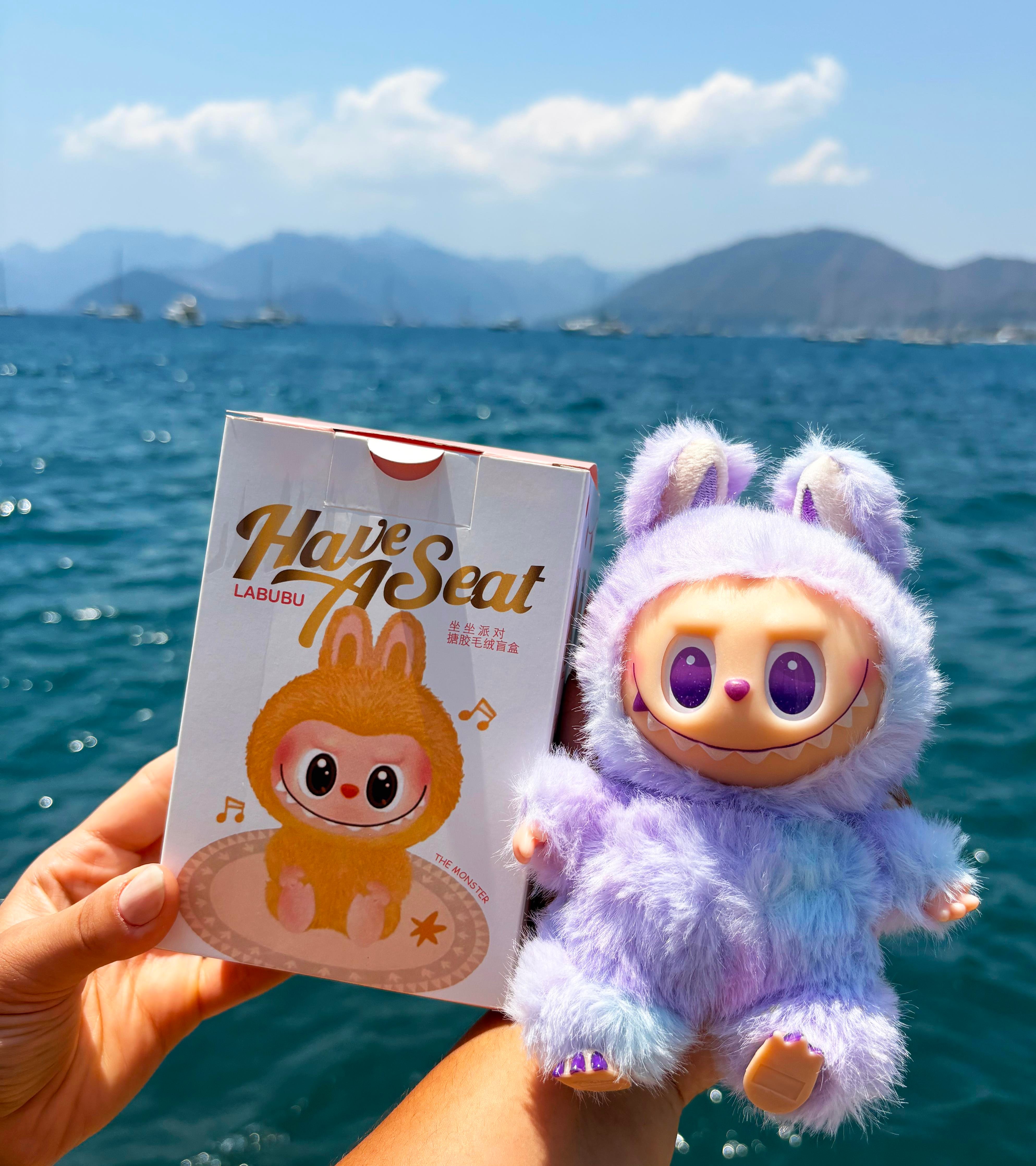 ''LABUBU'' The Monster Sürpriz Paket Figürlü Anahtarlık 