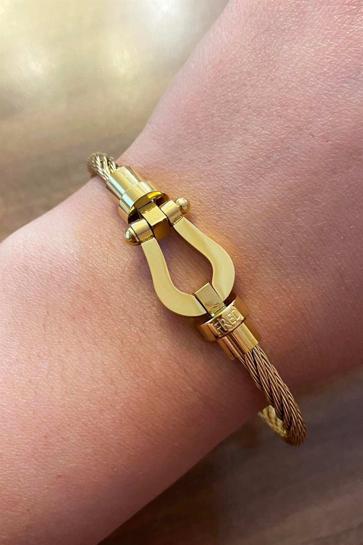 Unisex Gold Renk Çelik Bileklik