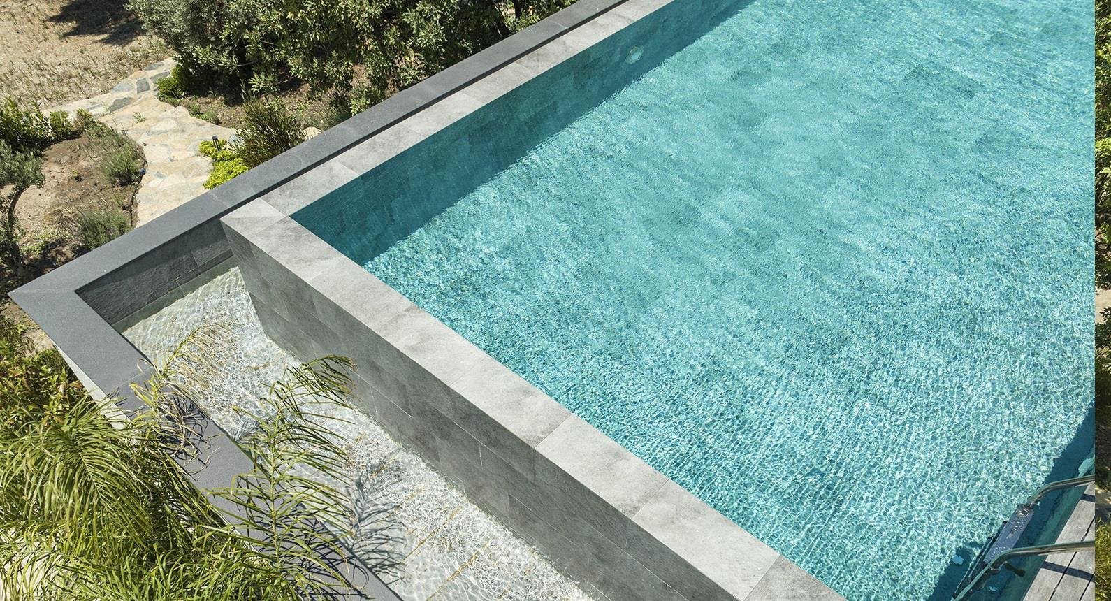 Serapool 33x66 Antique Grey Rec.