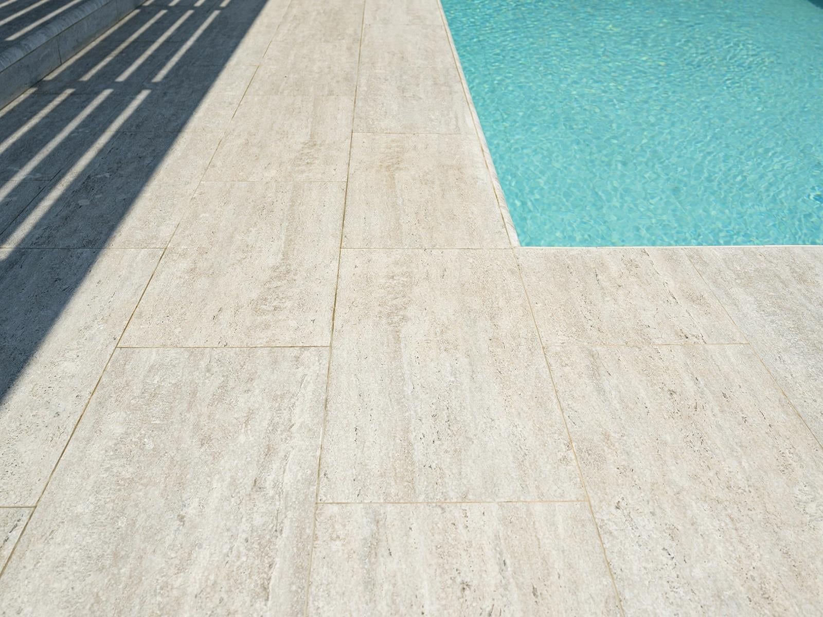 Serapool 33x66 Silver Traverten