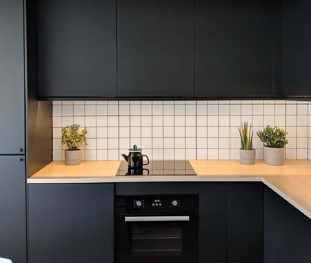 V&B 10X10 Ral Açık Krem Mat Yer ve Duvar Seramiği