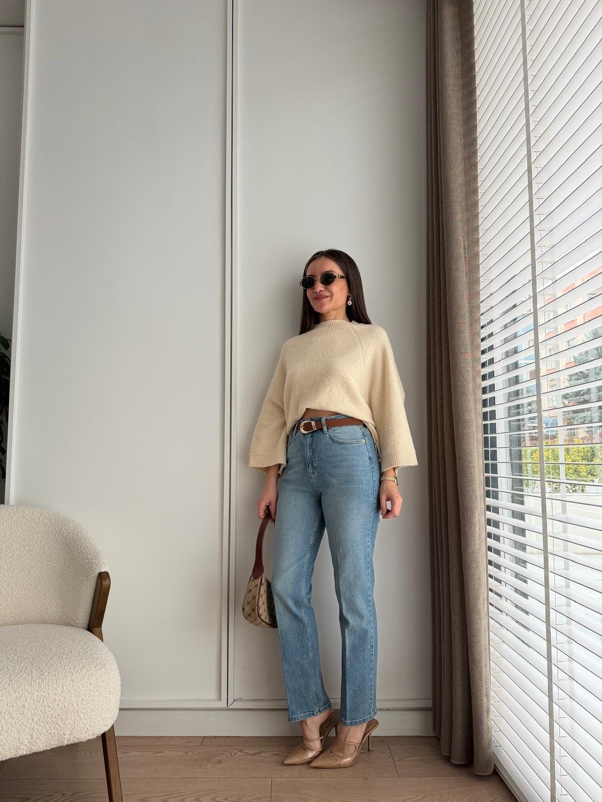 Açık mavi Kemerli Ütü İzli Mom Jean D910