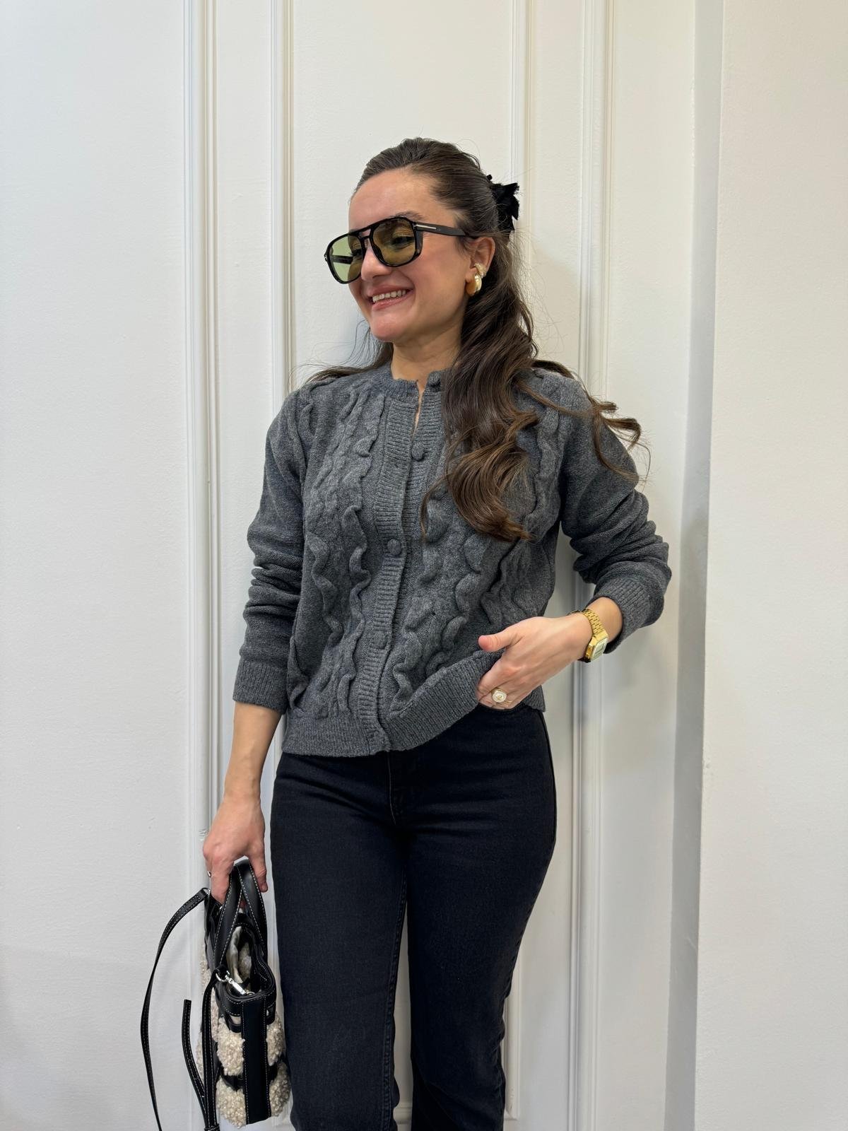 Antrasit Düğmeleri Örme Fırfır Detaylı Tasarım Triko Hırka 241118