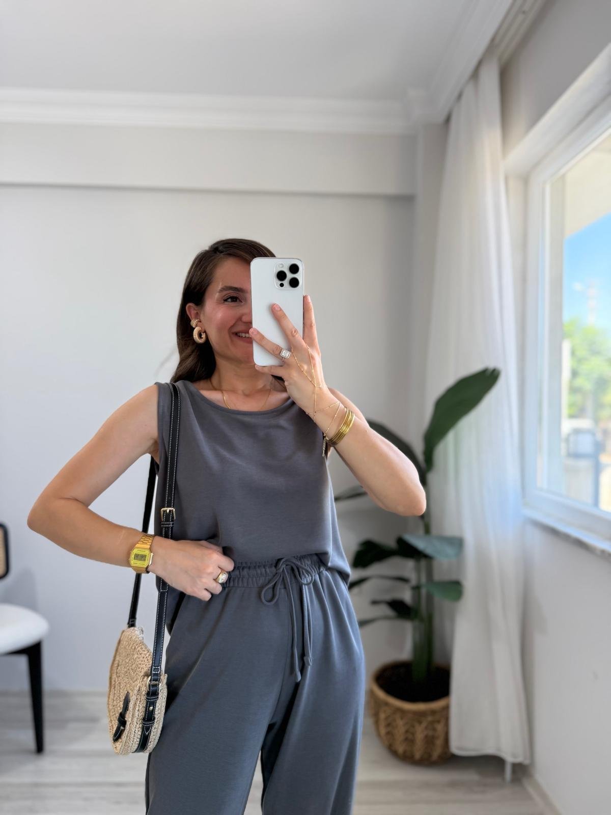 Antrasit Sıfır Kol Bluz Pantolon Takım 4747