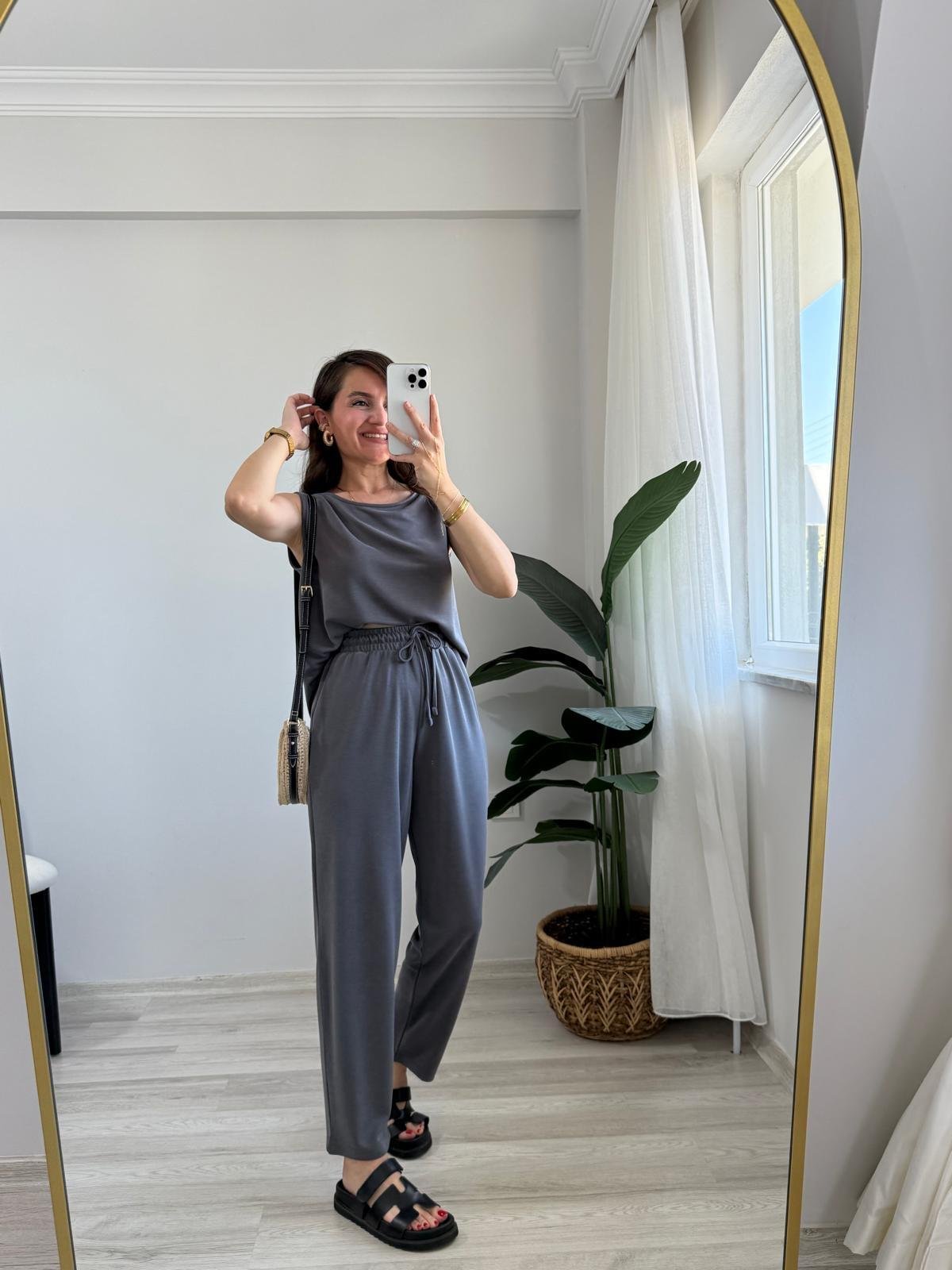 Antrasit Sıfır Kol Bluz Pantolon Takım 4747
