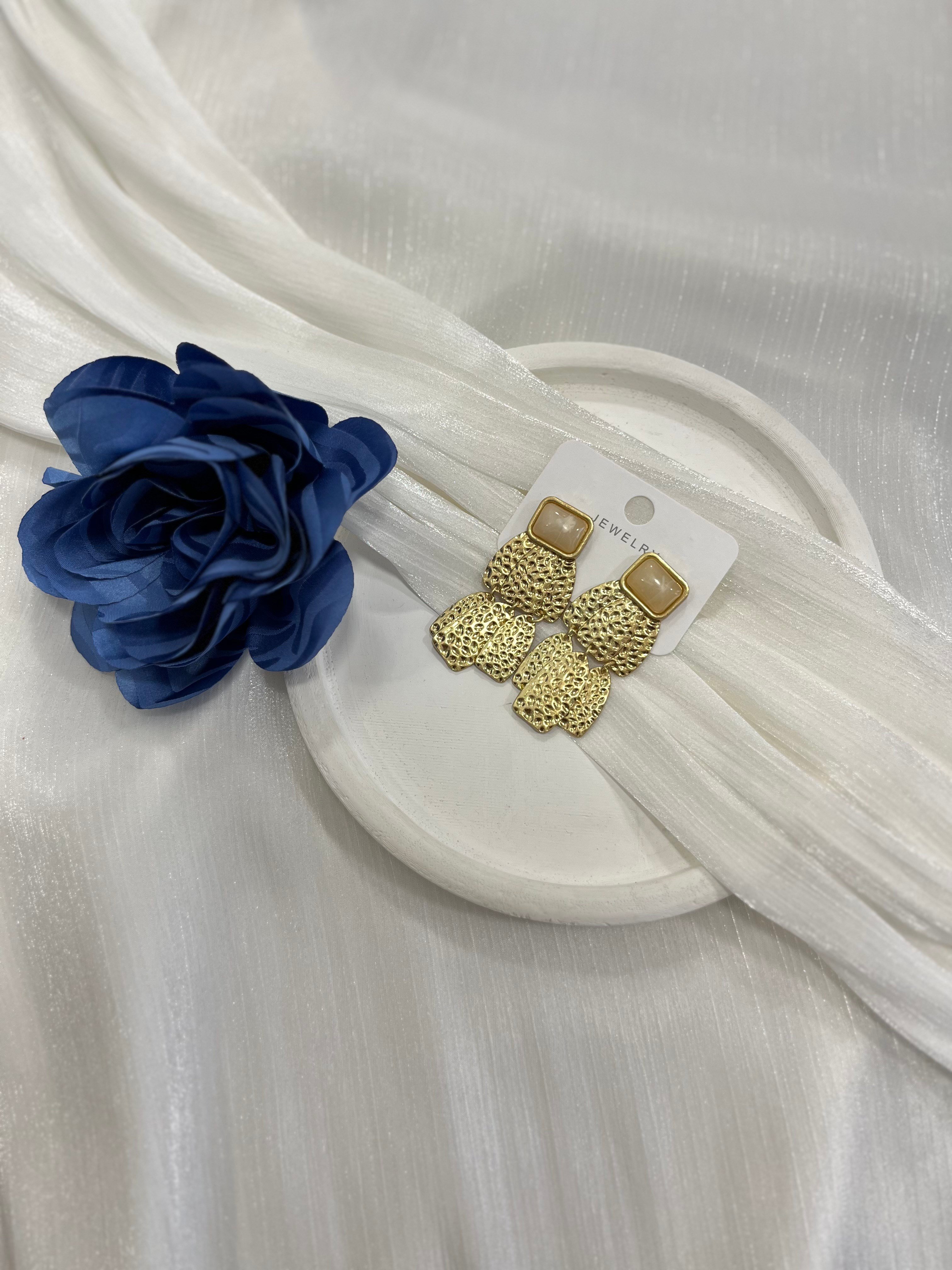 Bej Gold Plaka Sallantılı KP07