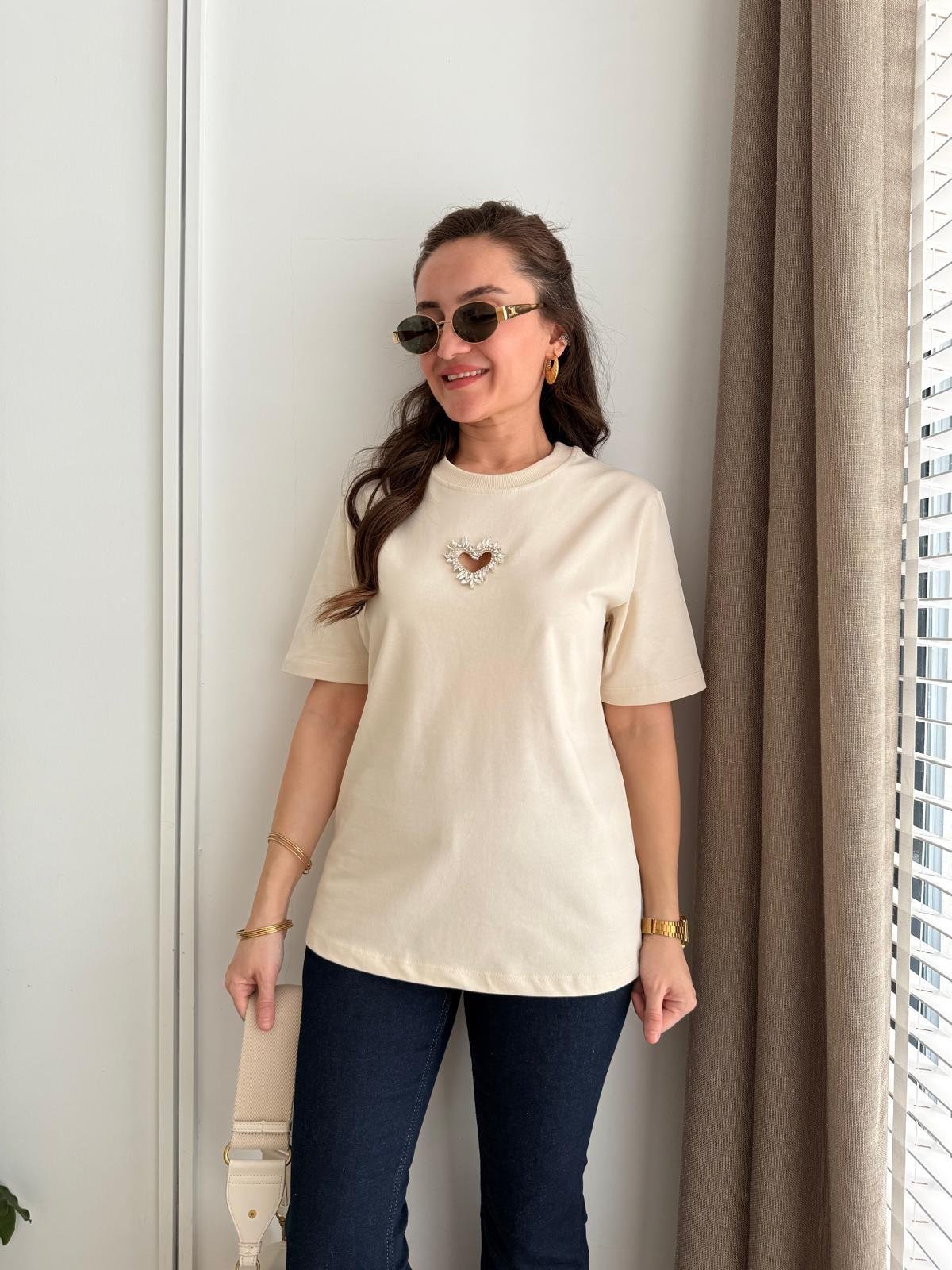 Bej Kalp Detaylı Tshirt 251058