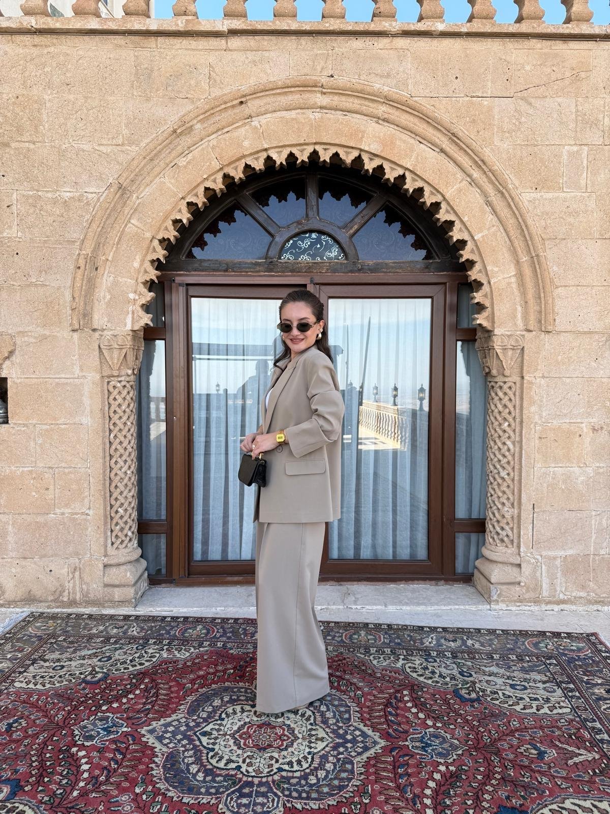 Bej Kruvaze Yaka Vatkalı Blazer Ceket 60767