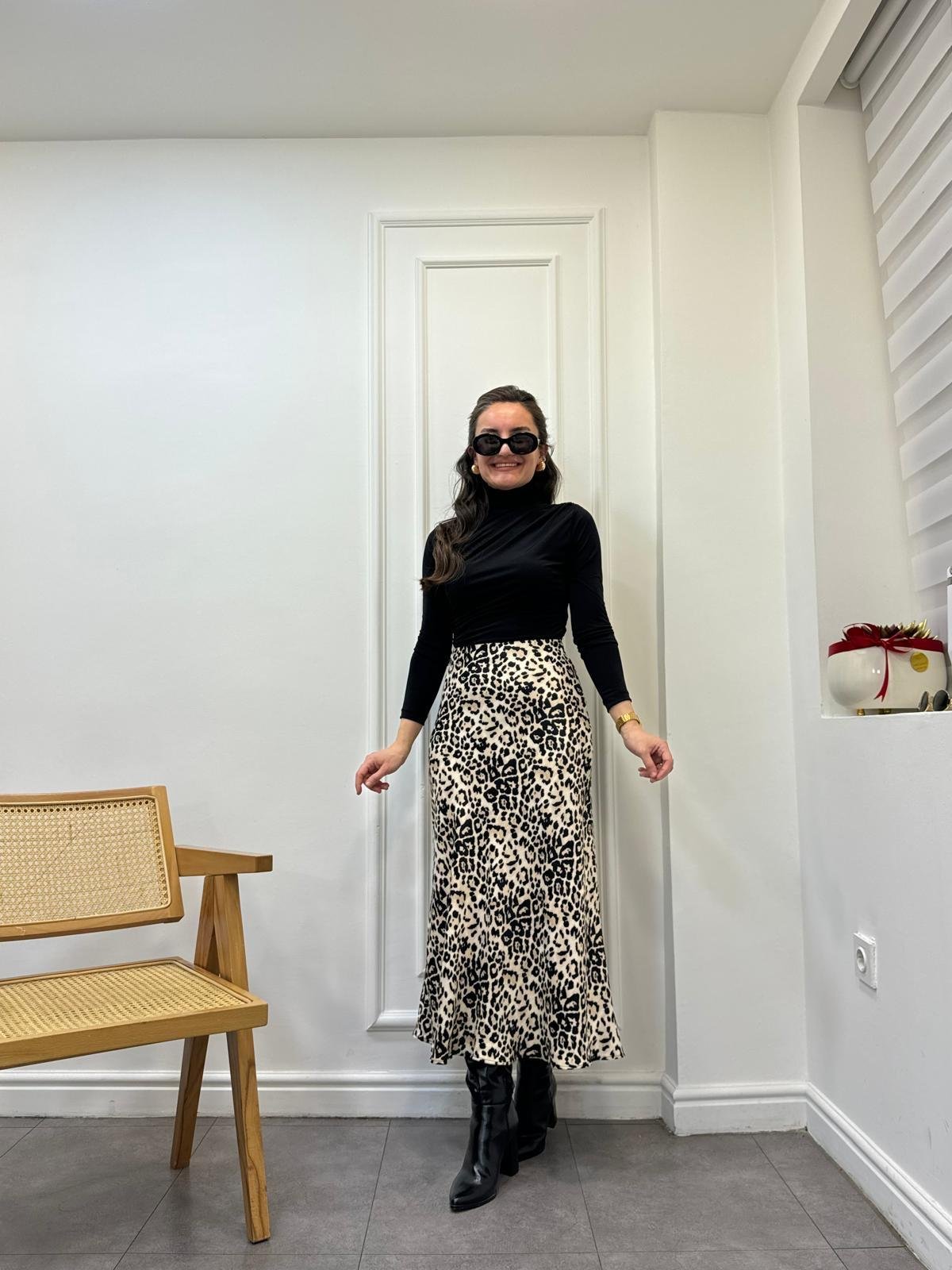 Bej Leopar Desen Saten Etek 6550