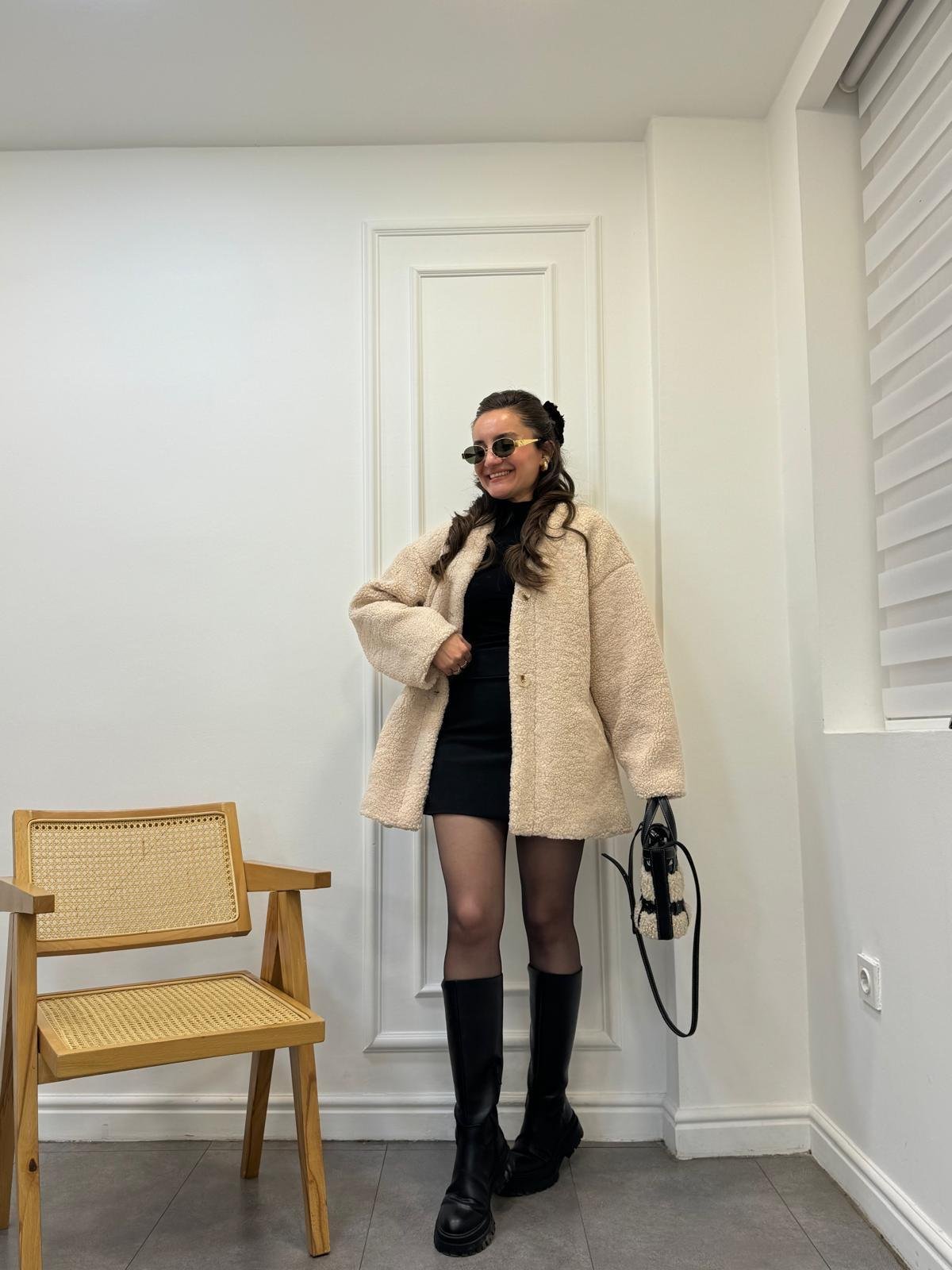 Bej Premium Seri V Yaka Astarlı Cepli Teddy Kaban 7398