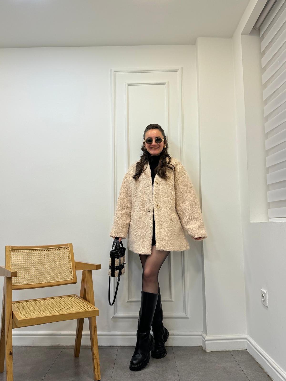 Bej Premium Seri V Yaka Astarlı Cepli Teddy Kaban 7398
