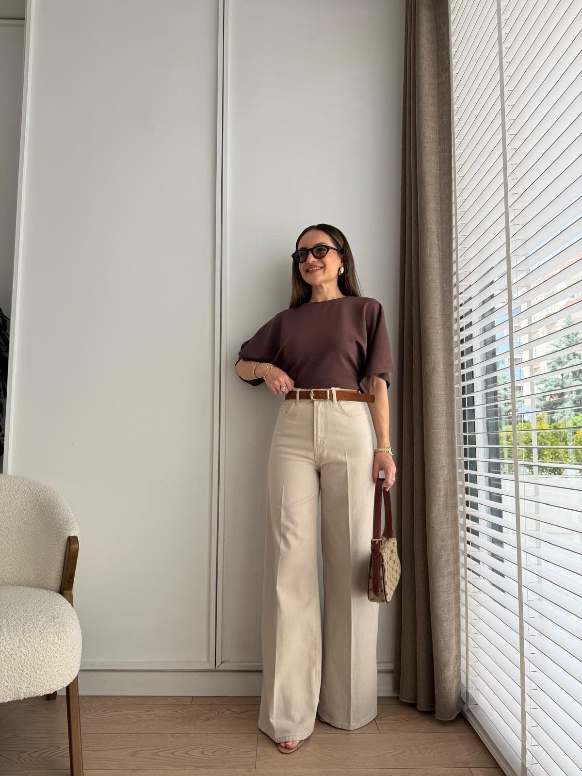 Bej Ütü İzli Süet Kemerli Wide Leg Jean D993