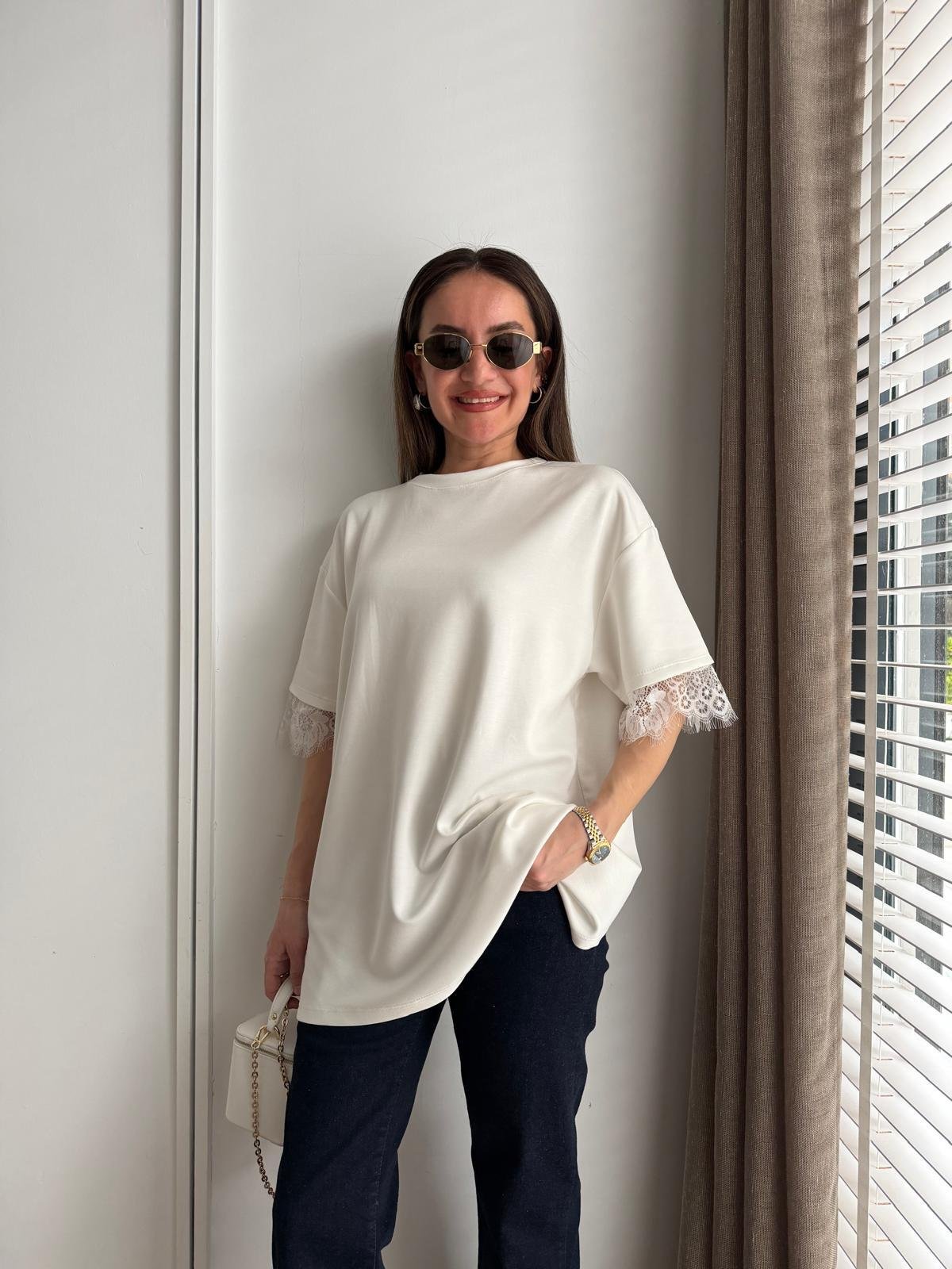 Beyaz Arkası Dantelli Tshirt 1073