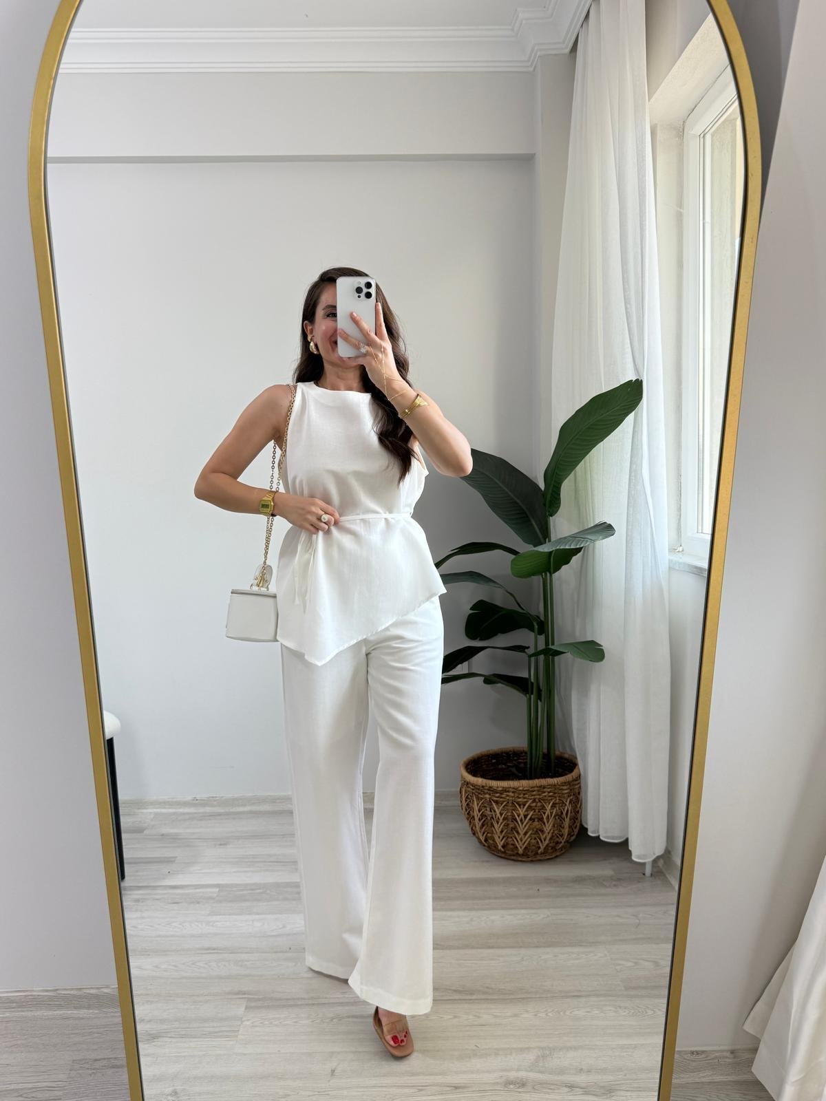 Beyaz Asimetrik Kesim Bluz Pantolon Takım 8784