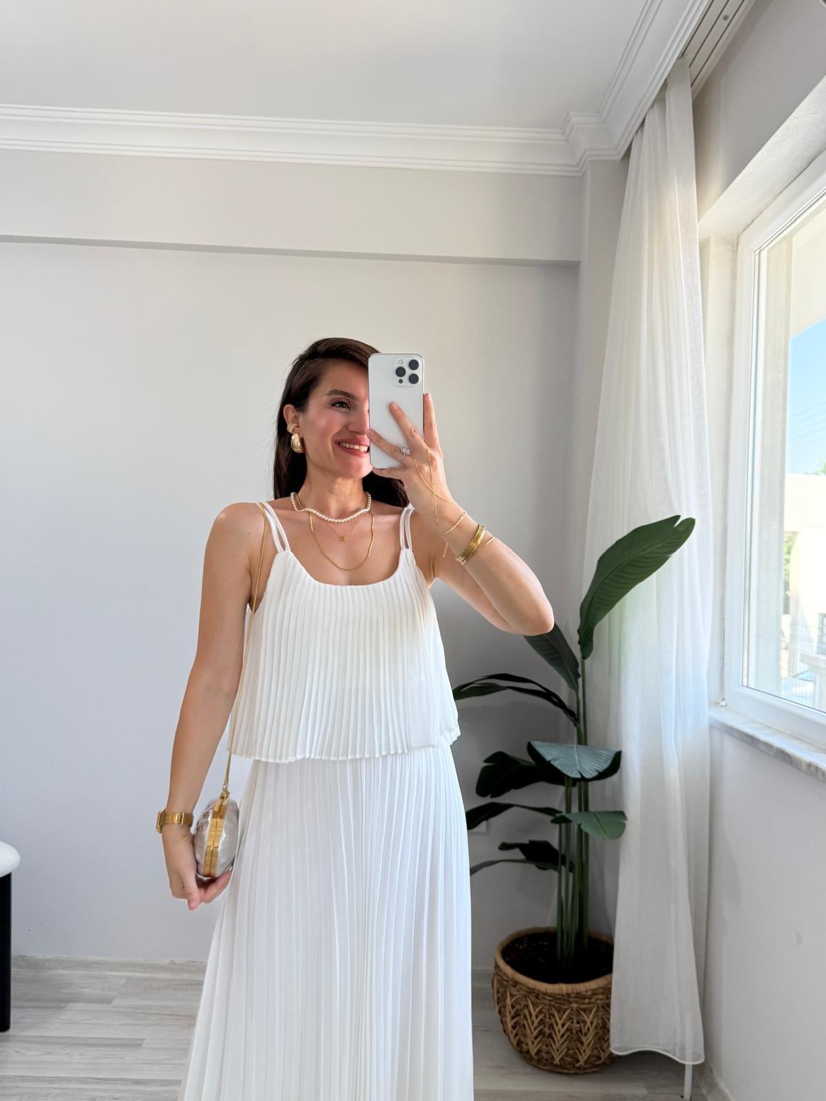 Beyaz Askılı Piliseli Şifon Elbise 0778