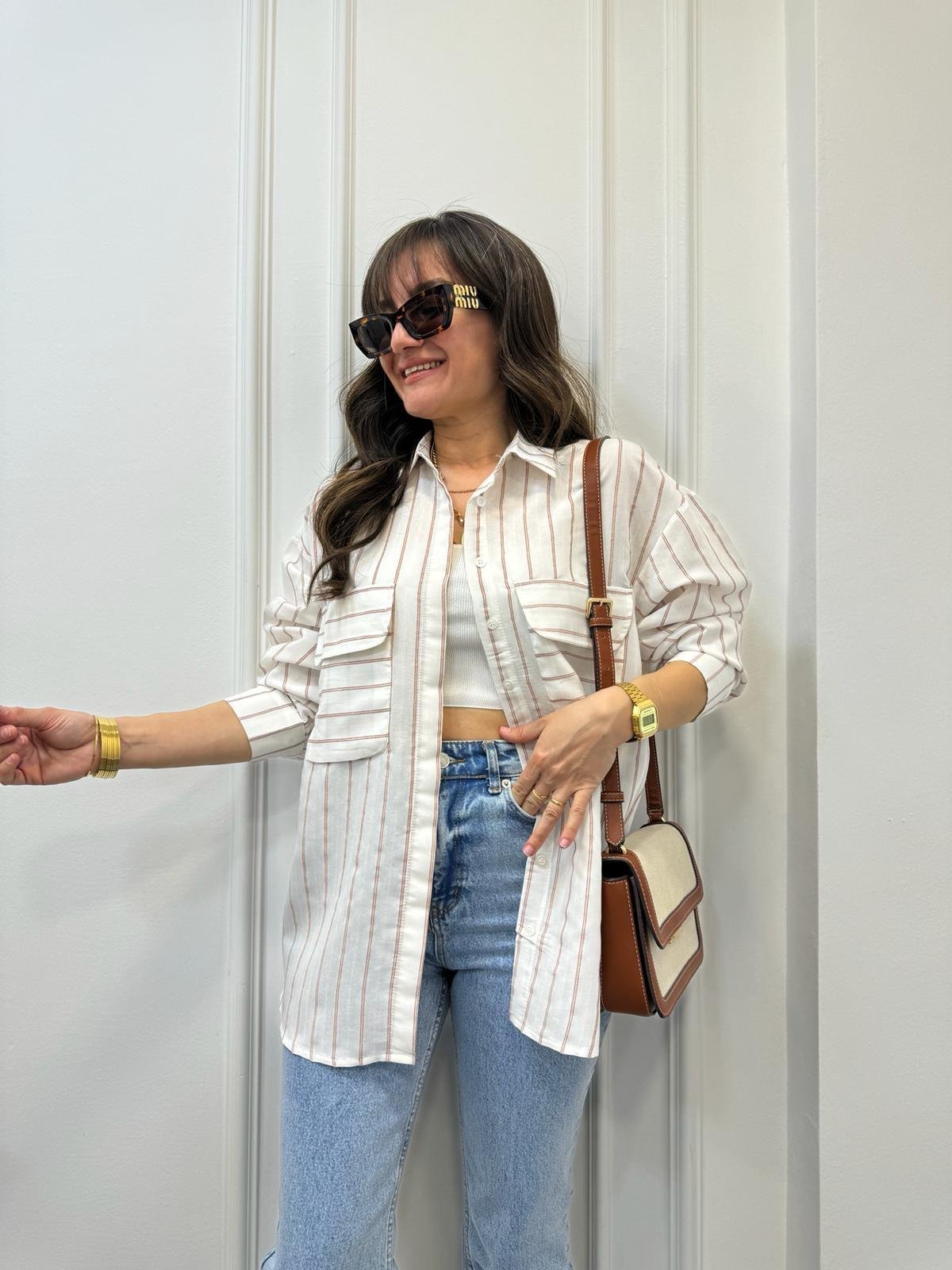 Beyaz Bej Çizgili Ön Cepli Oversize Gömlek 6047